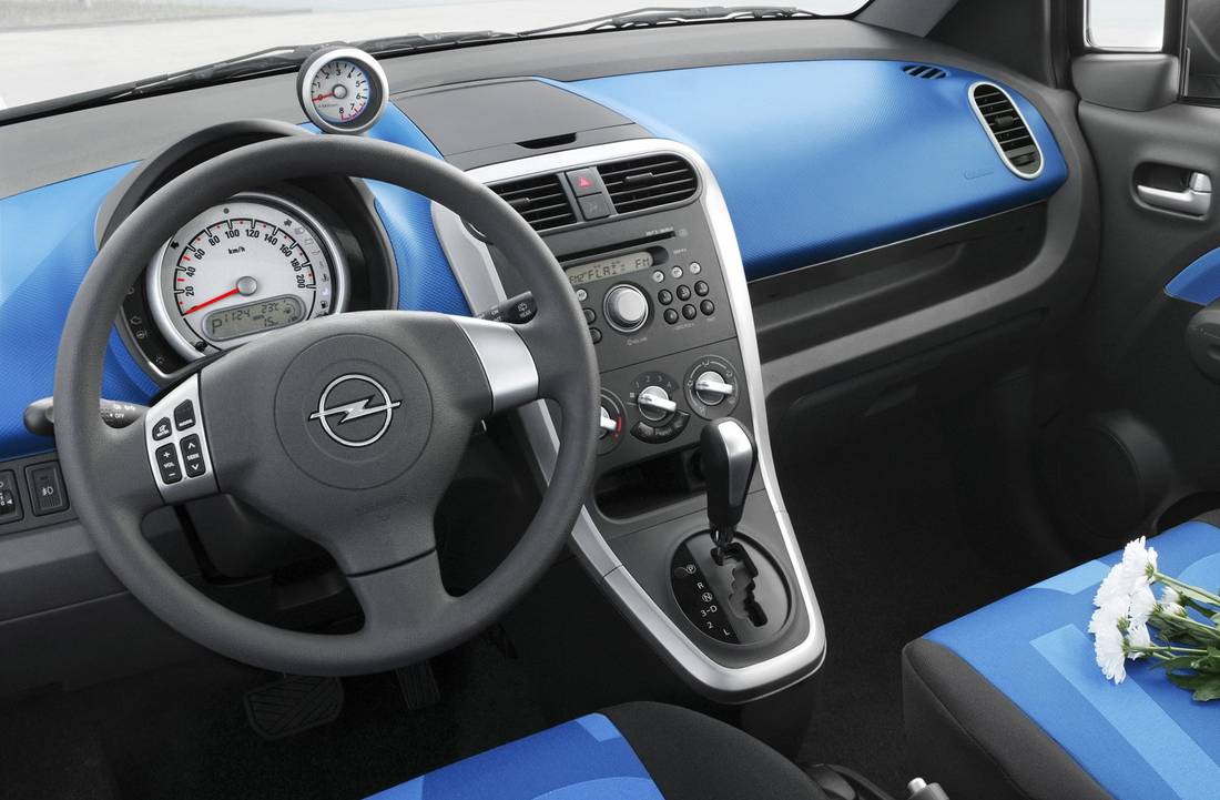 opel-agila-interieur