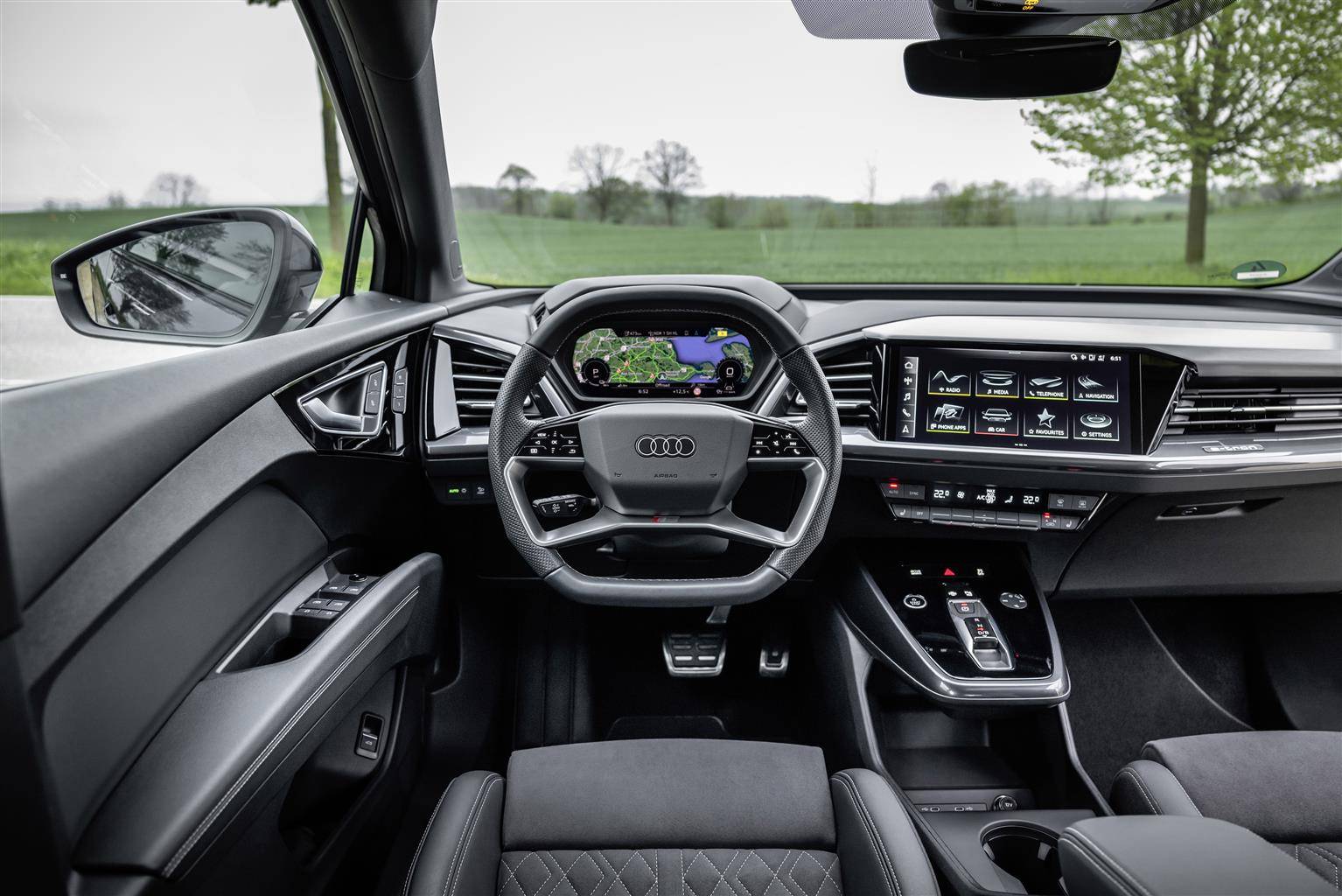 Audi Q4 e-tron - Infos, Preise, Alternativen - AutoScout24