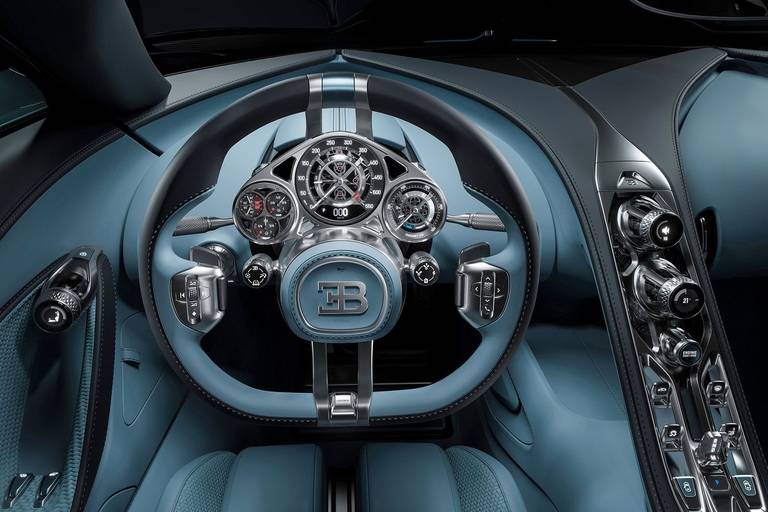 Bugatti-Tourbillon-2025-cockpit