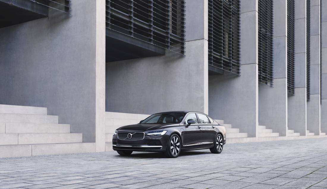 Volvo S90