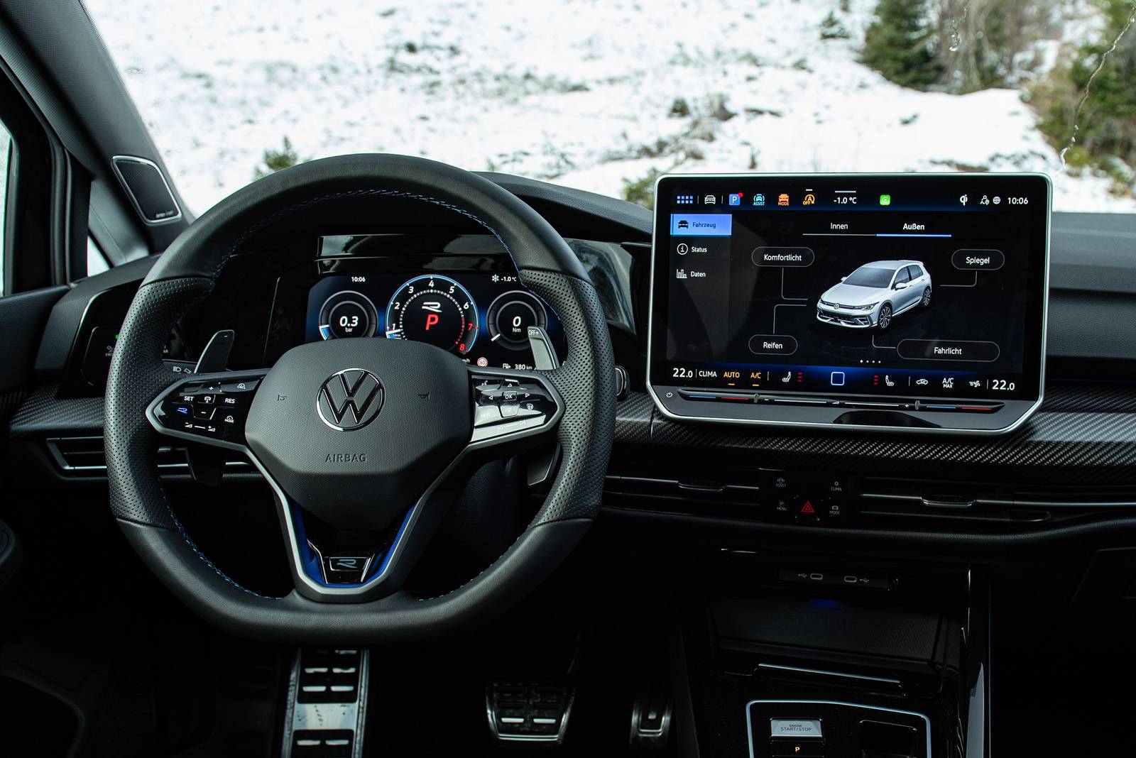 VW Golf 8 R Black Edition - Infotainment