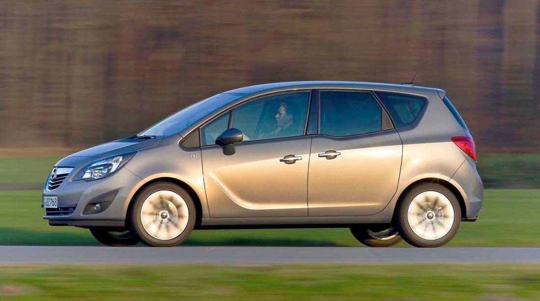 opel-meriva-b-side