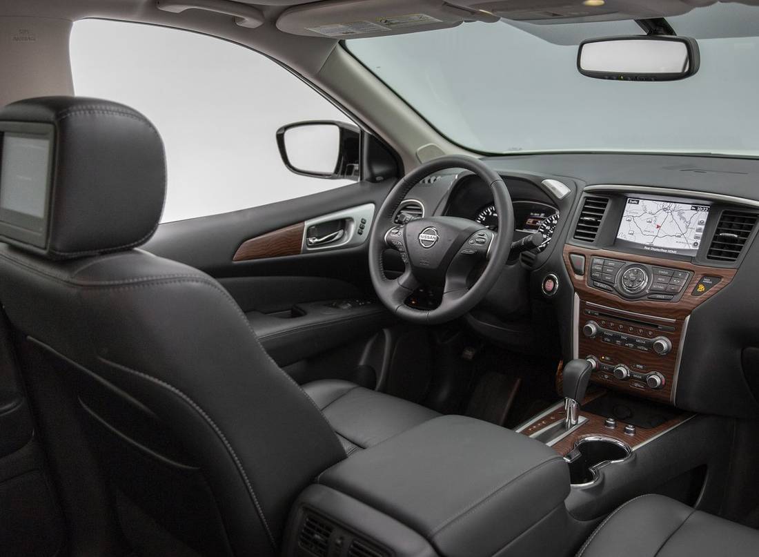 Nissan Pathfinder Interior