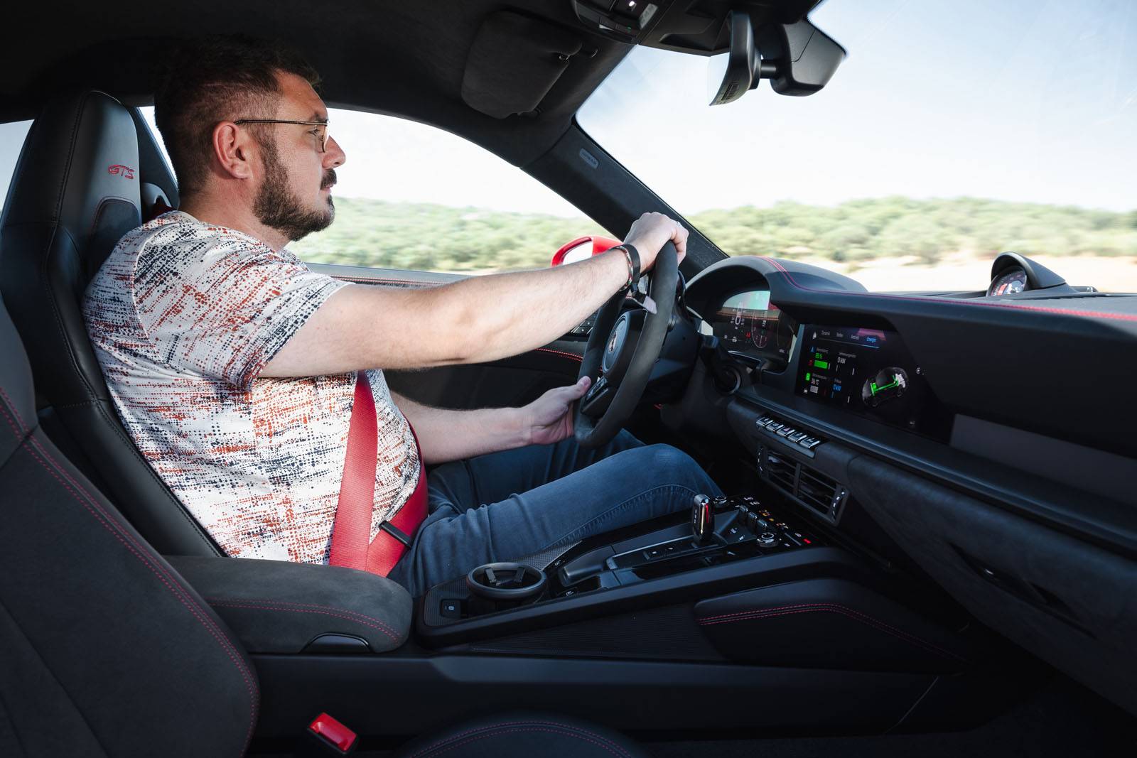 Porsche 911 GTS T-Hybrid - Cockpit dynamisch