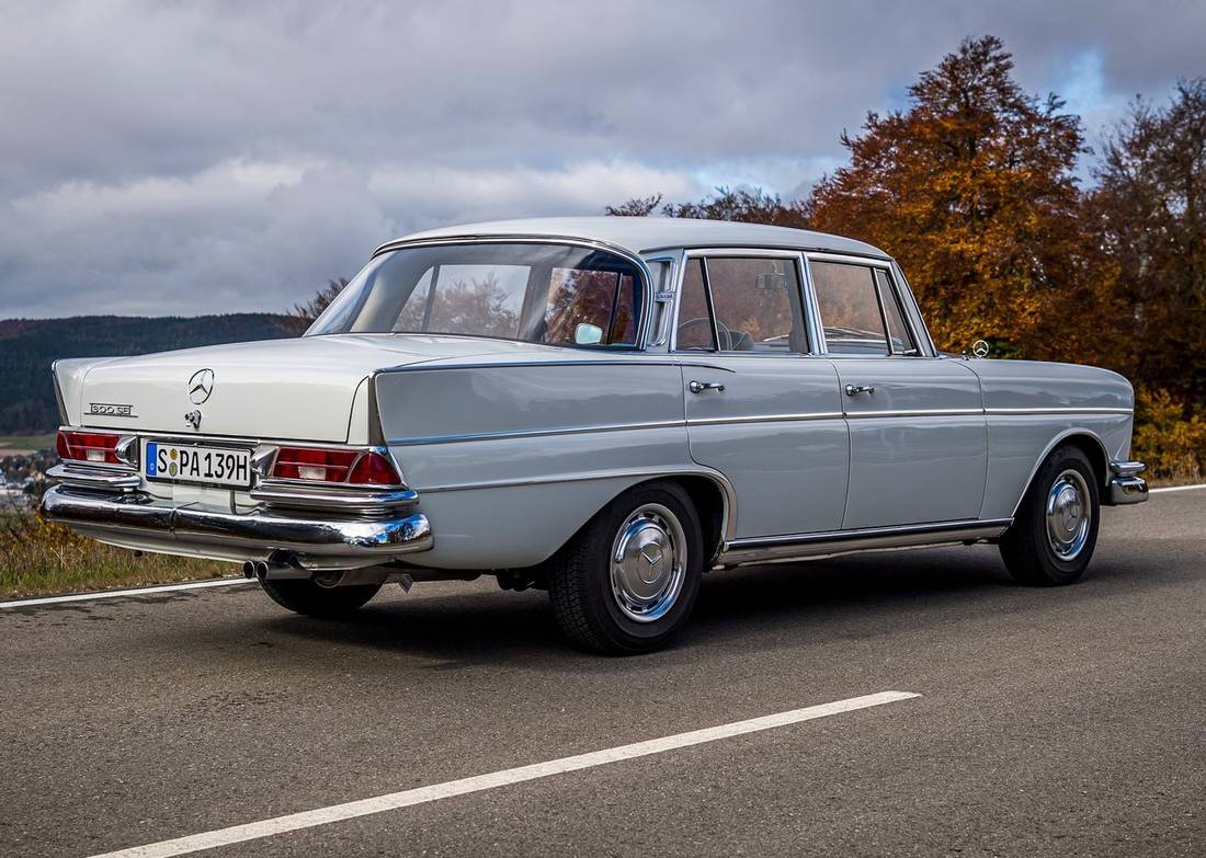 Mercedes W112 - Infos, Preise, Alternativen - AutoScout24